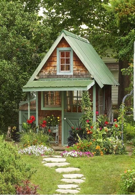 Build A Shed On A Weekend Without Experience Small Cottage Homes
