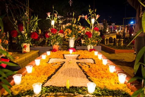 4 Spooky Ways To Celebrate Dia De Los Muertos In Mexico Fodors Travel
