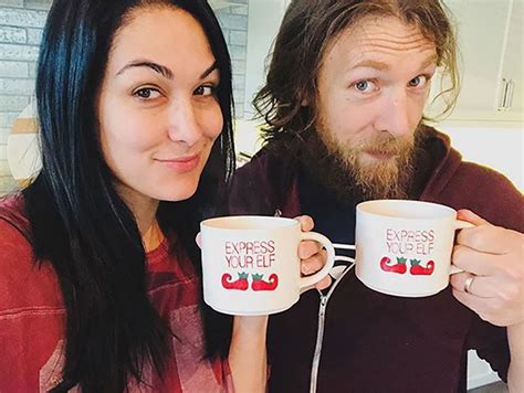 Tis The Season From Brie Bella And Daniel Bryans Love Story E News