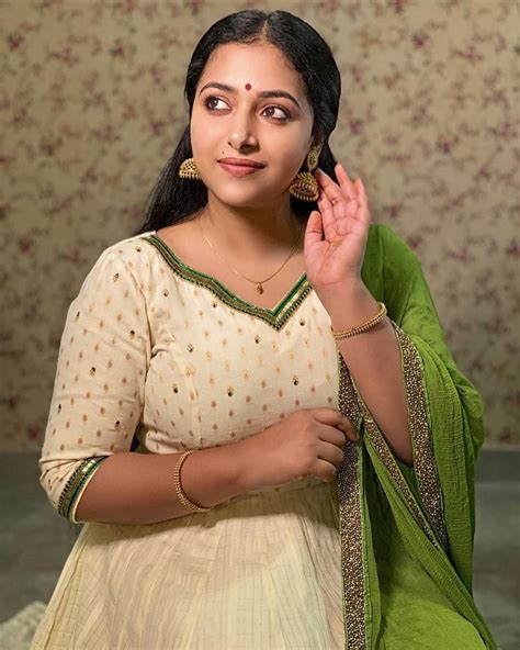 Anu Sithara Latest Hd Pictures And Wallpapers Natoalpabet Indian Film Actress South Indian