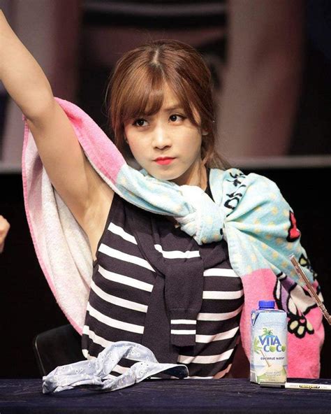 fascinator asian beauty armpits korean girl rapper lovely beautiful female