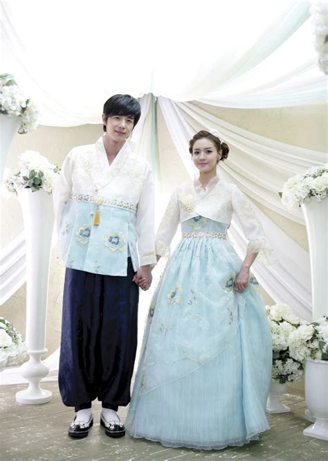Traditional Korean Wedding Dress Hanbok ~ The Royal Weddings