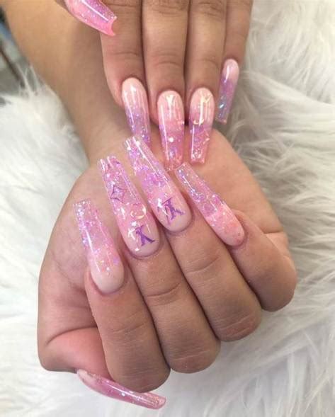 25 Perfect Clear Acrylic Nails Designs 2020 With Rhinestones