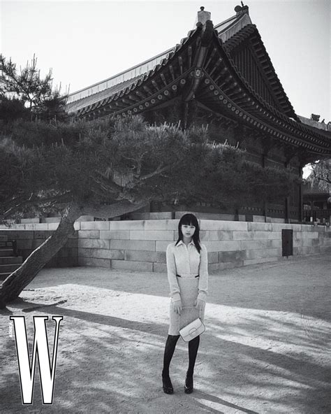 Hanni Newjeans Photo Shoot For W Magazine Korea July 2023 • Celebmafia