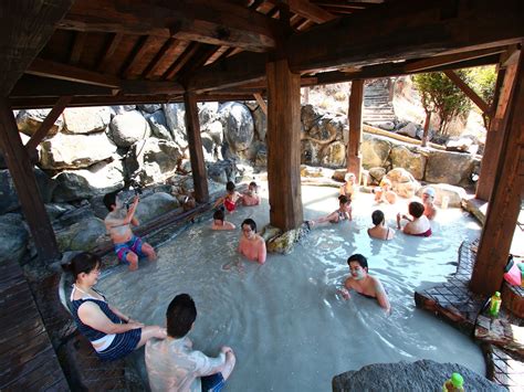 【希少価値！全国の混浴温泉】湯が湧くところに人は集まり、そこではみな平等「すずめの湯」地獄温泉 青風荘＜熊本県＞ 記事詳細｜infoseekニュース