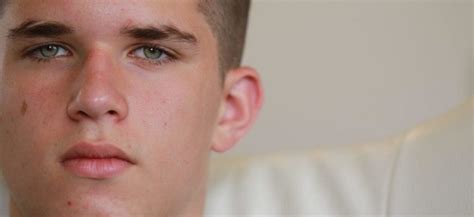 Со скольки лет можно брить усы подростку стоит ли это делать в 14 15 как понять что пора
