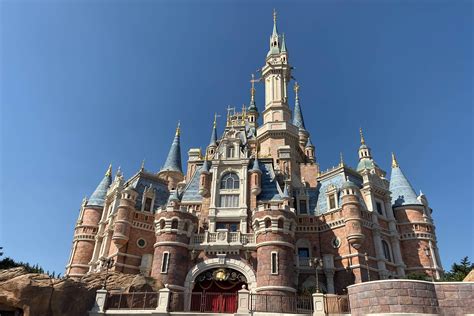 7 Things To Know Before Visiting Shanghai Disneyland The Points Guy