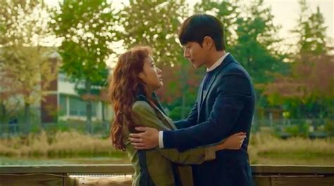 This series marks the television debut for film actress kim go eun. Cheese in the Trap, Episodes 9-12: Fights and Forward ...