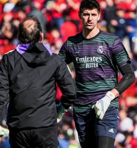 Courtois Injury A Further Problem For Real Madrid