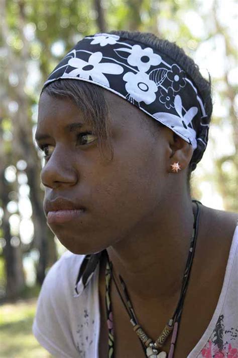 Torres Strait Islander Girl Indigenous Portraits Queensland Australia Ozoutback
