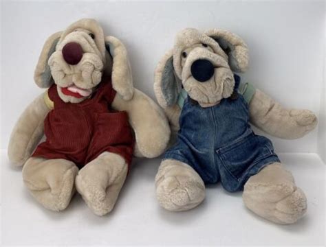Lot Of 2 Vintage Wrinkles Dog Ganz Bros 17” Full Body Plush Hand Puppet