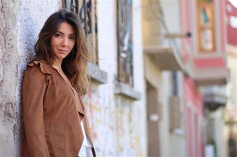 13 yaşından beri animatörlük yapıp eğitimini aldı. Meltem Yılmazkaya Kimdir? Kaç Yaşında ve Nereli