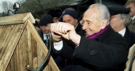 Shimon Peres Witnessed Israels History And Shaped It