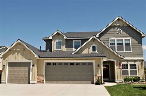 Search for house paint colors exterior now. Spray Tech House Painting Boise: Exterior House Paint ...