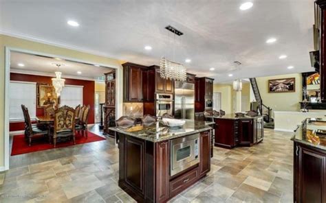 Jwoww From The Jersey Shore Is Selling Her New Jersey Mansion With