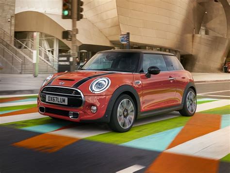 2020 Mini Cooper Review Pricing And Specs