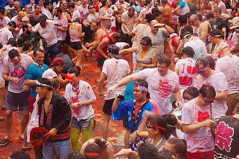 What Is The La Tomatina Festival