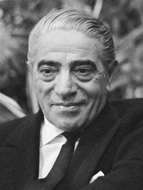 Onassis stirred controversy when he married jackie. Aristote Onassis — Wikipédia