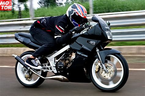 13 gambar modifikasi terbaik gambar gadis bersepeda dan wanita. Angker, Kawasaki Ninja 150 SS Modif Daily Racing, Pakai ...