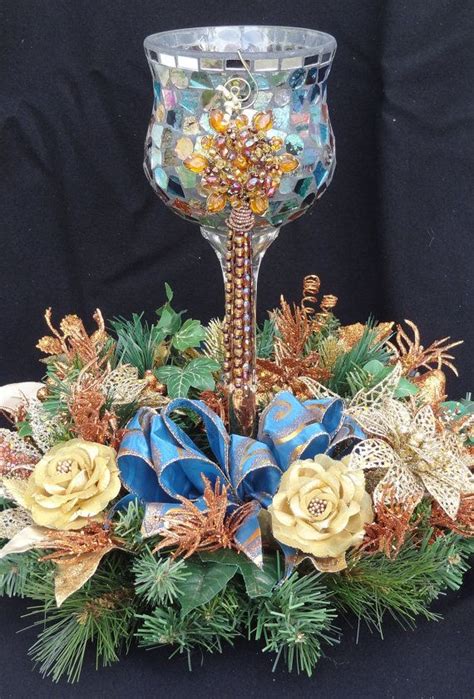 Pin on Christmas Centerpieces