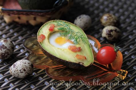 GoodyFoodies: Recipe: Baked quail egg in avocado with ...