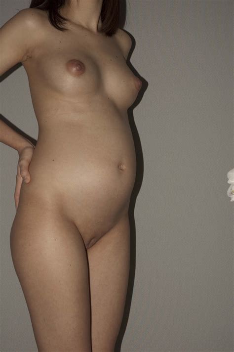 Nude Pregnant Weeks Voyeur Web
