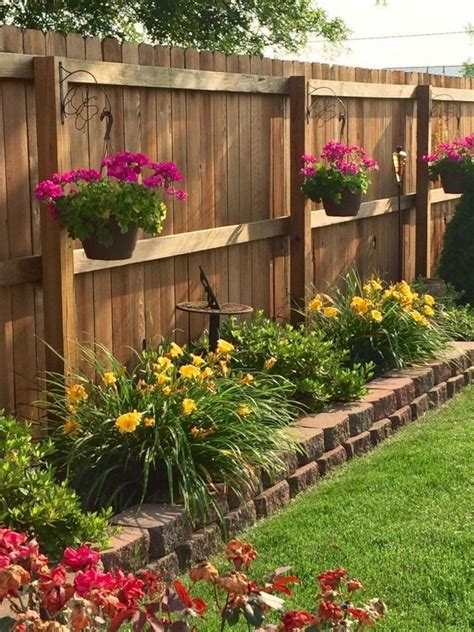 50 Cool Small Backyard Decorating Ideas Backyard Landscaping Designs