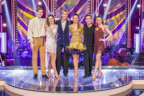 Česká televize dnes představila deset účastníků jedenácté řady stardance. Hvězdy dotančily. Letošní StarDance má své vítěze ...