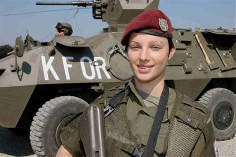 25 hottest female armed forces in the world