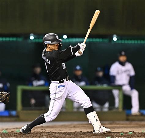 【ロッテ】中村奨吾が今季初打点「チャンスで回してくれたので、何とか1本という思いで打席に」 プロ野球写真ニュース 日刊スポーツ