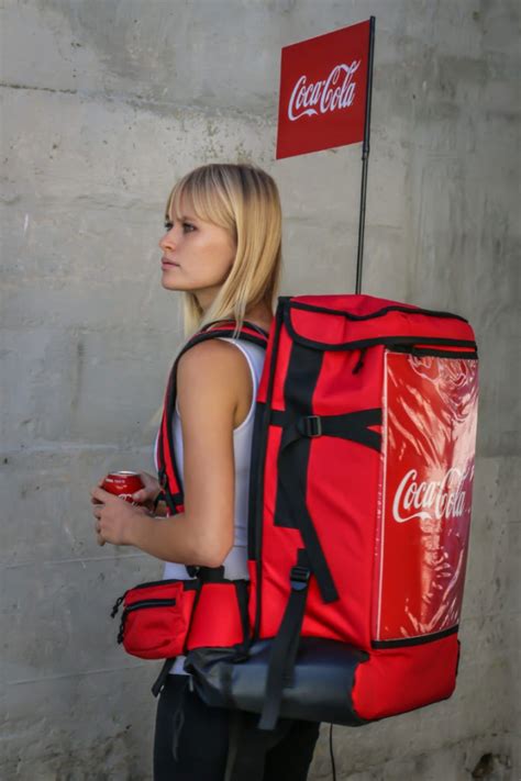 Universal Thirst Pack Beer Backpack Serve Draught Can Bottled
