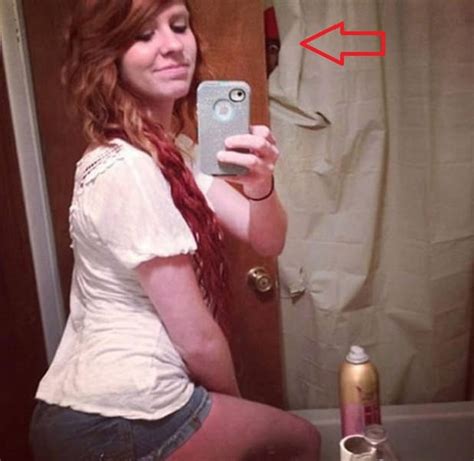 Epic Selfie Fails By People Who Forgot To Check Their Backgrounds