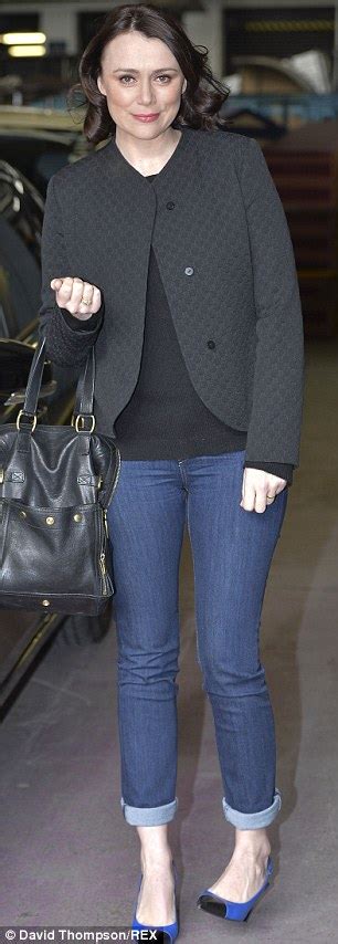 Keeley Hawes Walks Straight Of This Morning In Style Daily Mail Online