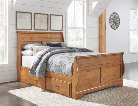 Ashley Furniture Bittersweet Light Brown Queen Sleigh Bed With