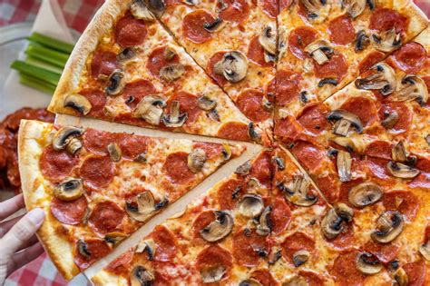 Home Slice Pizza announces expansion to Houston