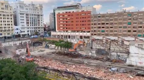 Simple Science: How to Make a Volcano with Kids