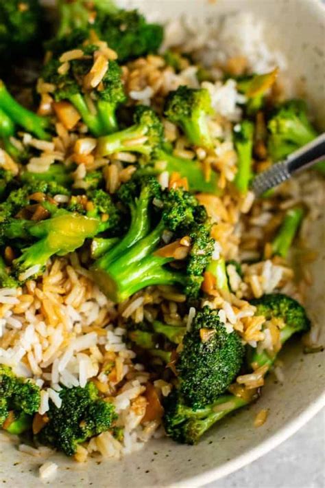 Place the broccoli slaw and bell pepper in a large bowl and toss to combine. Chinese broccoli with garlic sauce recipe. This broccoli ...