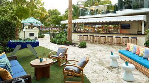 10 Spectacular Outdoor Hotel Bars Passport Magazine