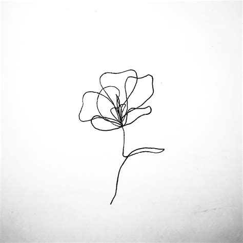 Including a name, motto, slogan or simply some nice ones on your tattoo is a common tattoo tradition. Continuous line flower tattoo idea | Flower tattoos, Line ...