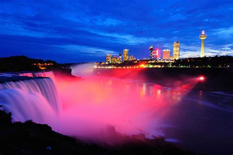 16 Photos Prove Niagara Falls Stunning From Any Angle
