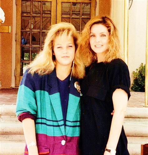 Lisa Marie And Her Mother Priscilla Lisa Marie Presley Photo 41213116 Fanpop