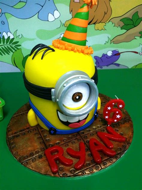 My Son S Th Birthday Cake L Made This Year Minion Madness Th
