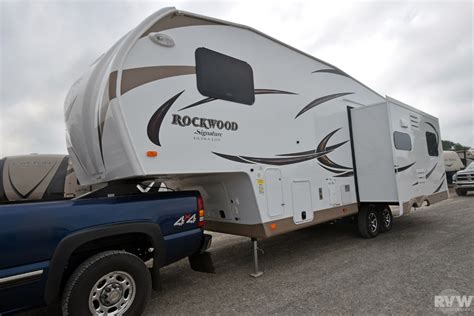 2017 Rockwood Signature Ultra Lite 8289ws Fifth Wheel By Forest River