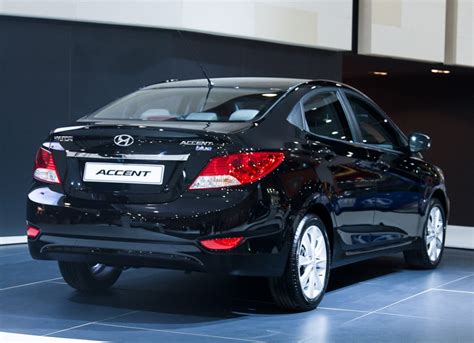 The 2012 hyundai accent is a subcompact car available in sedan and hatchback trim levels. Hyundai Accent 2012 hatchback debuts in China | Drive Arabia