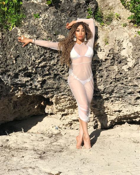 Khanyi Mbau S Spicy Beach Looks Are Everything Pictures News Co Za