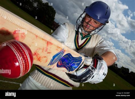 Cricket Bat Ball Hi Res Stock Photography And Images Alamy