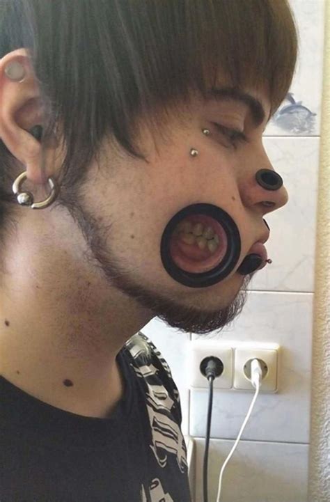 Extreme Piercing Taken To A W Hole New Level Photos Huffpost Weird News