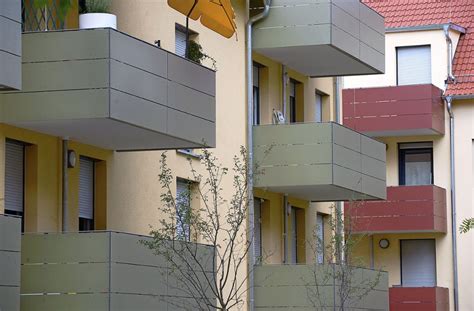 Die stadt verfügt derzeit über 550 sozialwohnungen. Sozialwohnungen in Deutschland: Zahl ist erneut gesunken ...