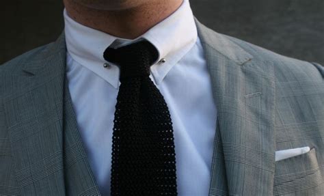 How To Wear A Lapel Pin Pin Collar Shirt Stylish Suit How To Wear