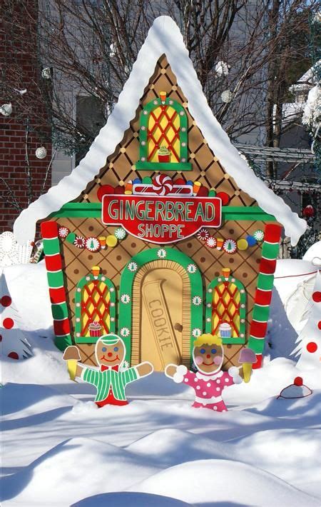 Lifesize Gingerbread House Picture Tacky Light Tour Outdoor